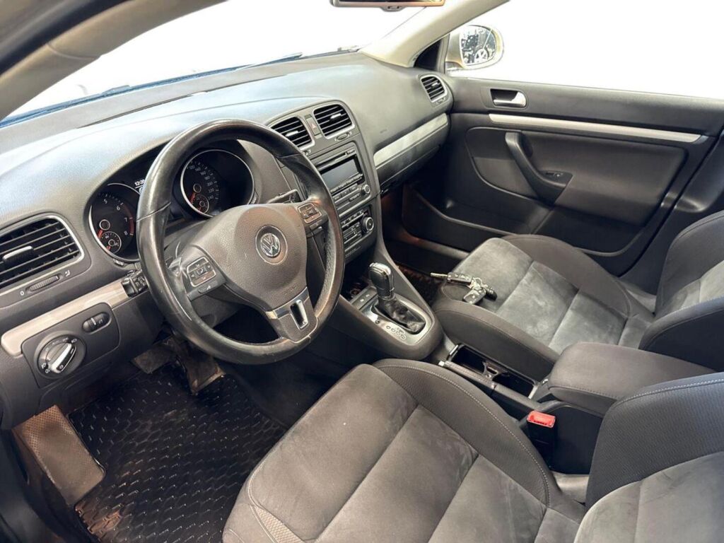 Volkswagen Golf 2012 Hopea