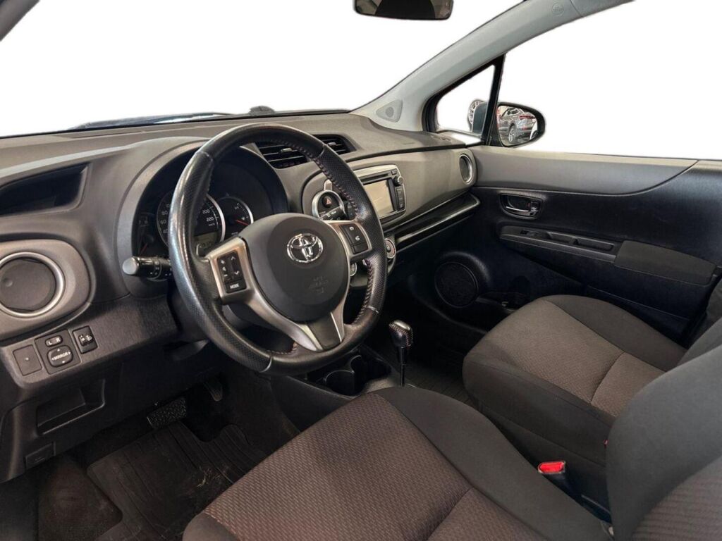 Toyota Yaris 2013 Harmaa