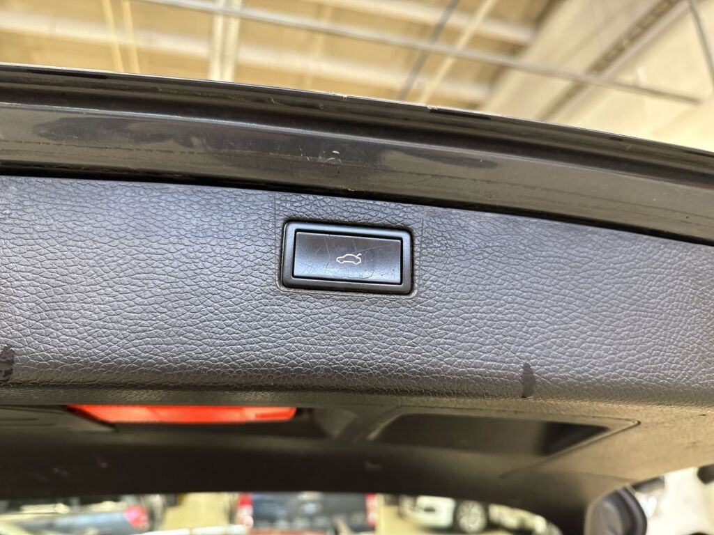 Volkswagen Passat 2012 Harmaa