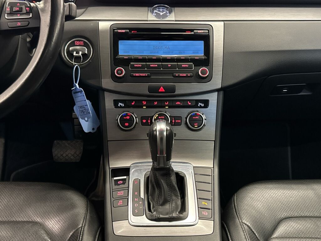 Volkswagen Passat 2012 Harmaa