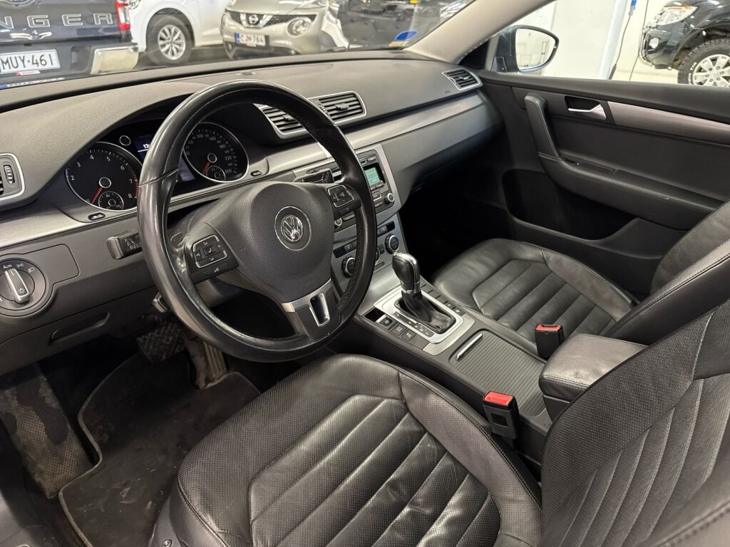 Volkswagen Passat 2012 Harmaa