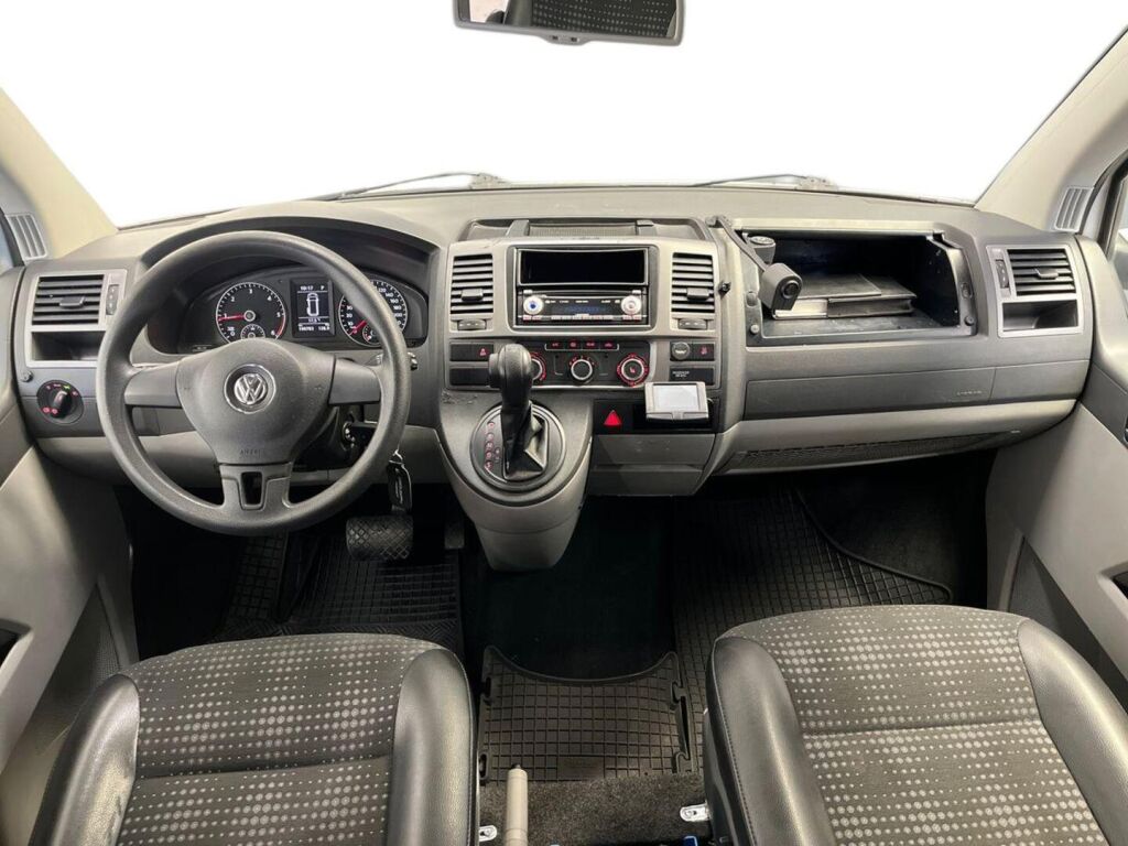 Volkswagen Caravelle 2012 Valkoinen