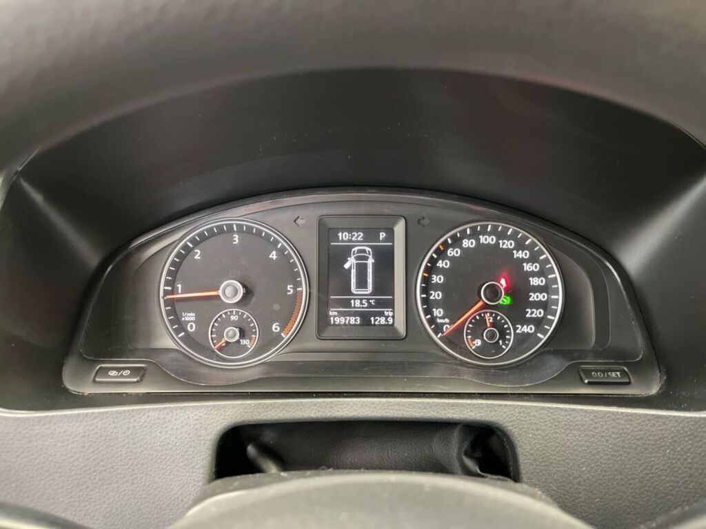 Volkswagen Caravelle 2012 Valkoinen