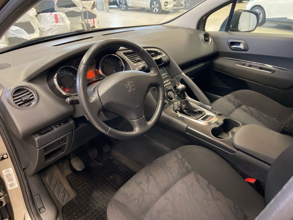 Peugeot 3008 2011 Harmaa