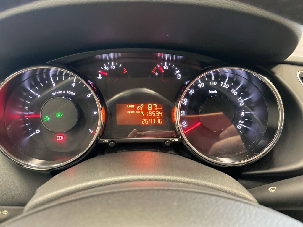 Peugeot 3008 2011 Harmaa