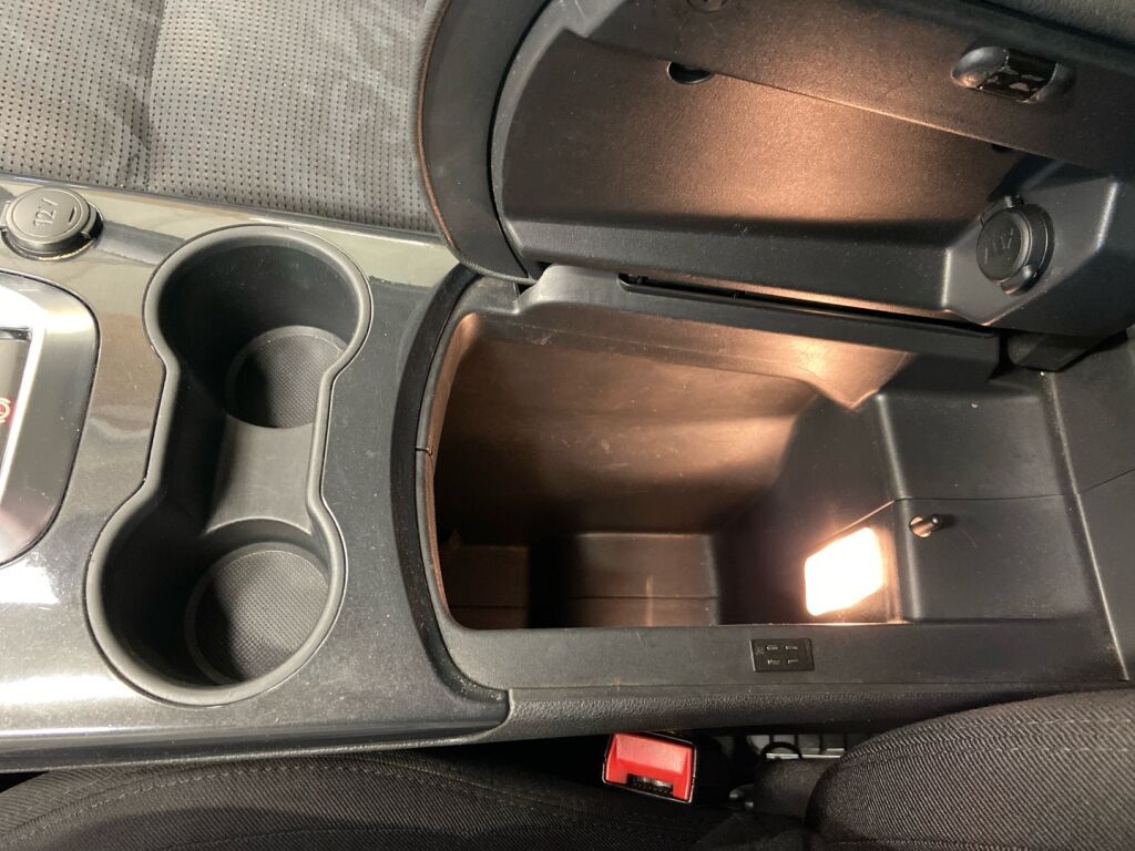 Peugeot 3008 2011 Harmaa