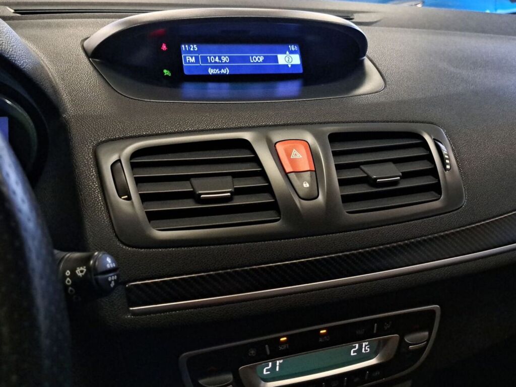 Renault Megane 2011 Musta