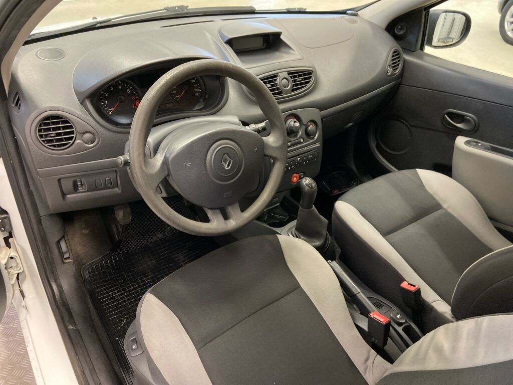 Renault Clio 2011 Valkoinen
