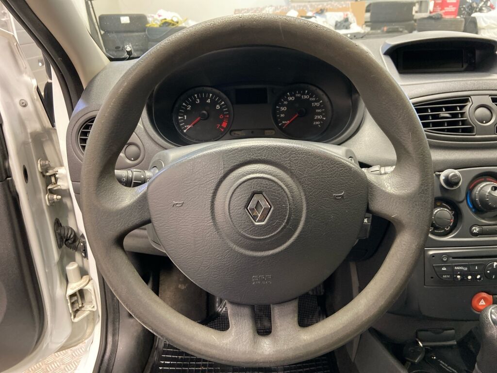 Renault Clio 2011 Valkoinen