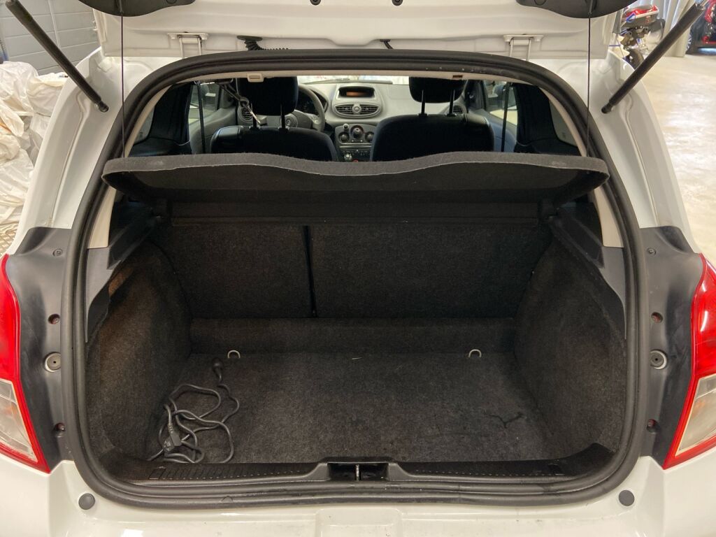 Renault Clio 2011 Valkoinen