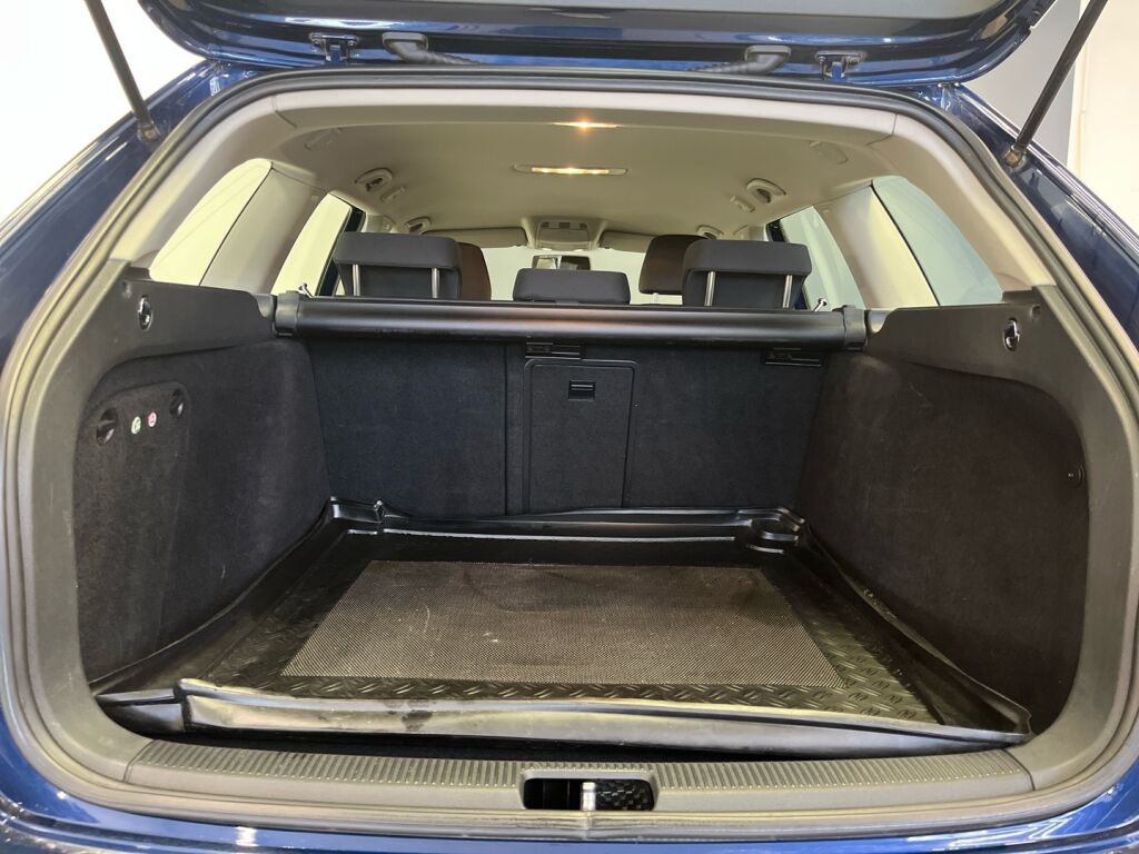 Volkswagen Golf 2011 Harmaa