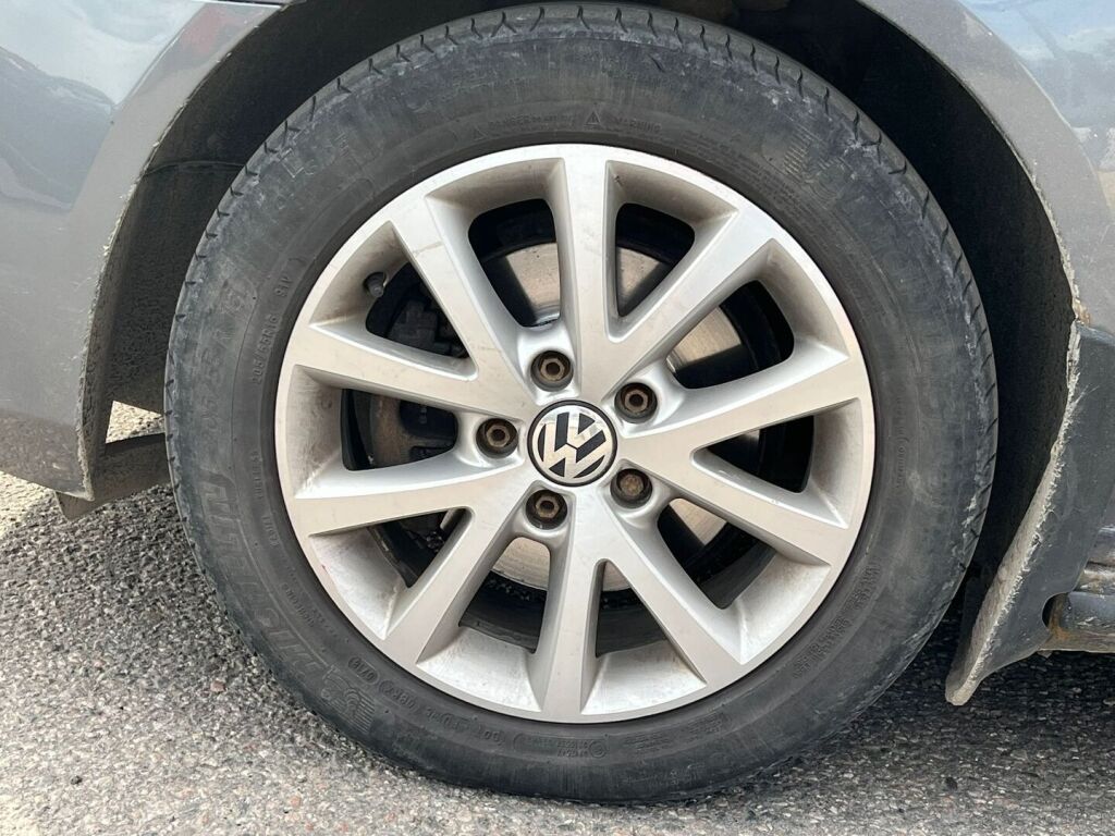 Volkswagen Golf 2011 Harmaa