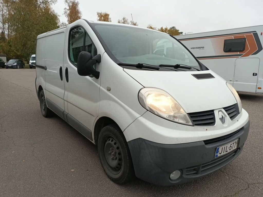 Renault Trafic 2011 Valkoinen
