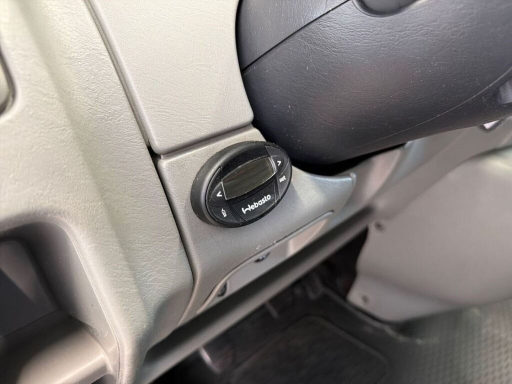 Renault Trafic 2011 Valkoinen