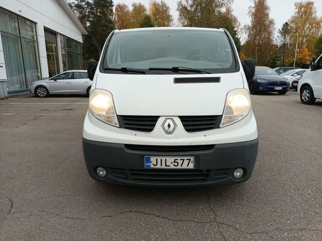 Renault Trafic 2011 Valkoinen