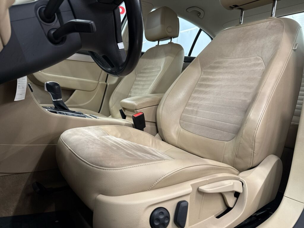 Volkswagen Passat 2011 Ruskea (beige)