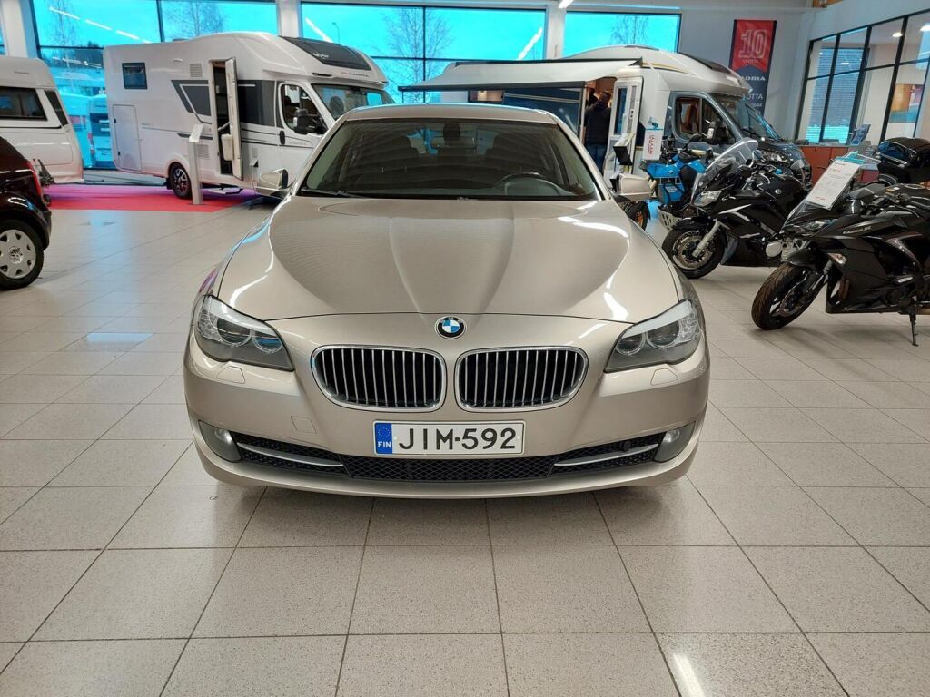 BMW 530 2012 Harmaa