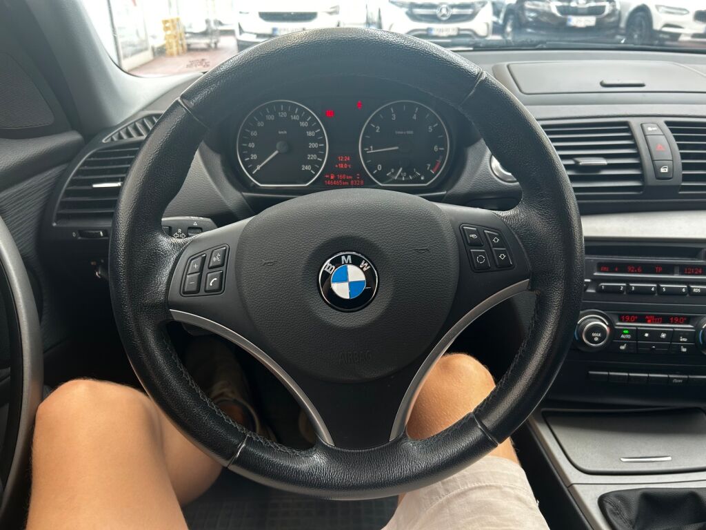 BMW 116 2011 Harmaa