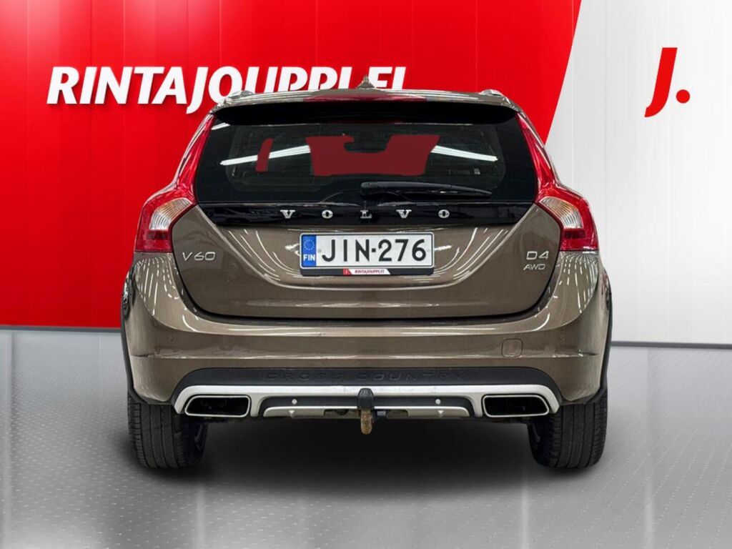 Volvo V60 Cross Country 2016 Ruskea (beige)