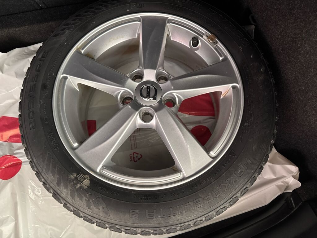 Volvo V40 2017 Ruskea (beige)