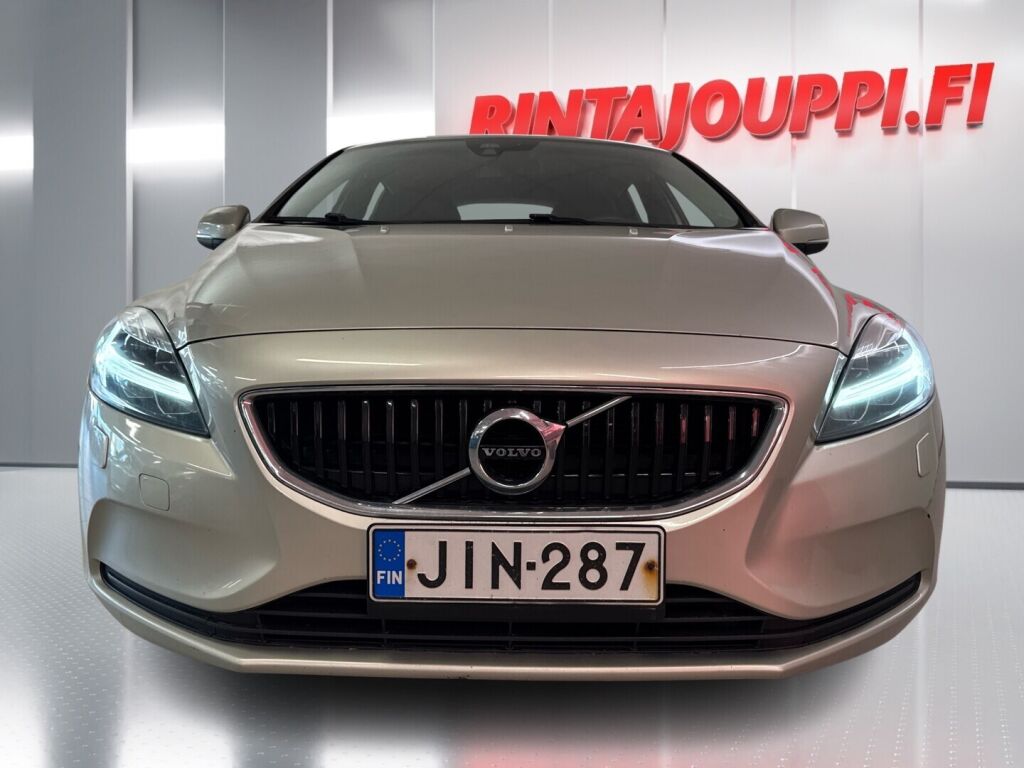 Volvo V40 2017 Ruskea (beige)
