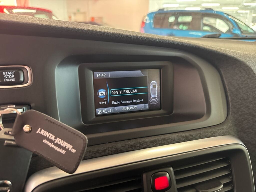 Volvo V40 2017 Ruskea (beige)