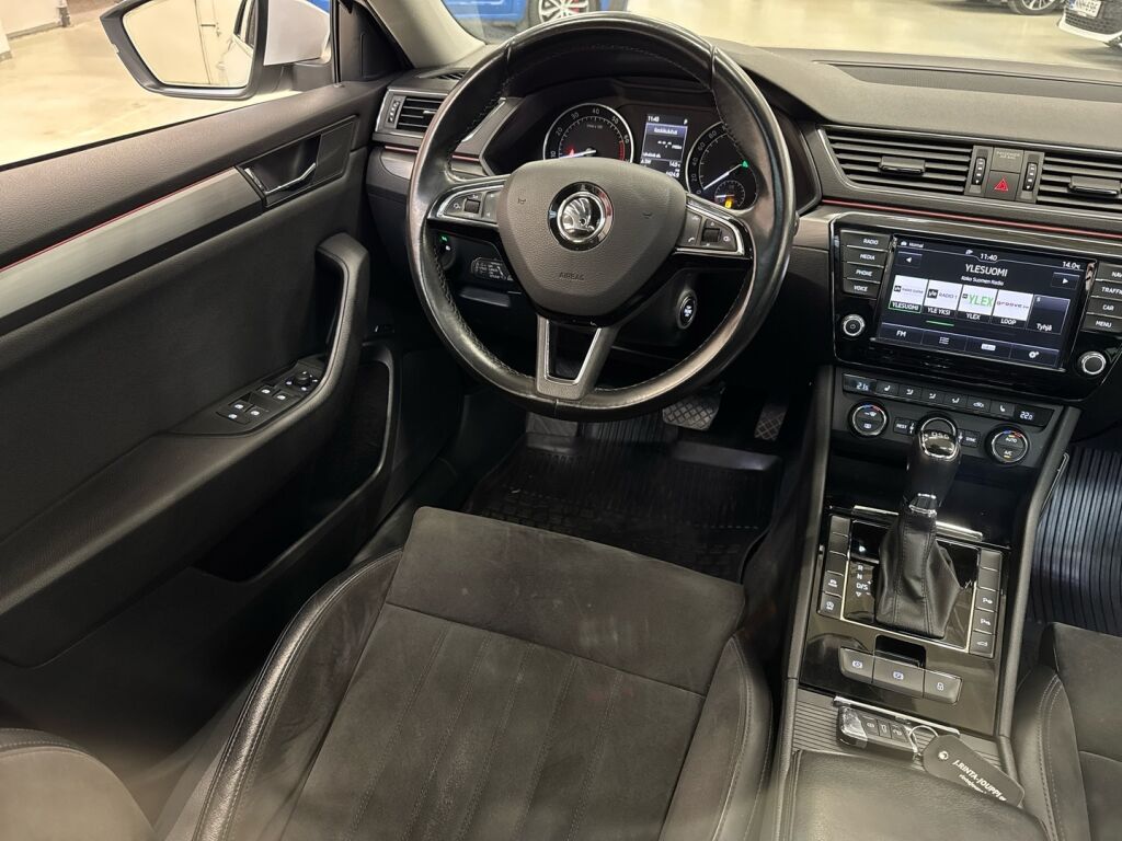 Skoda Superb 2017 Valkoinen
