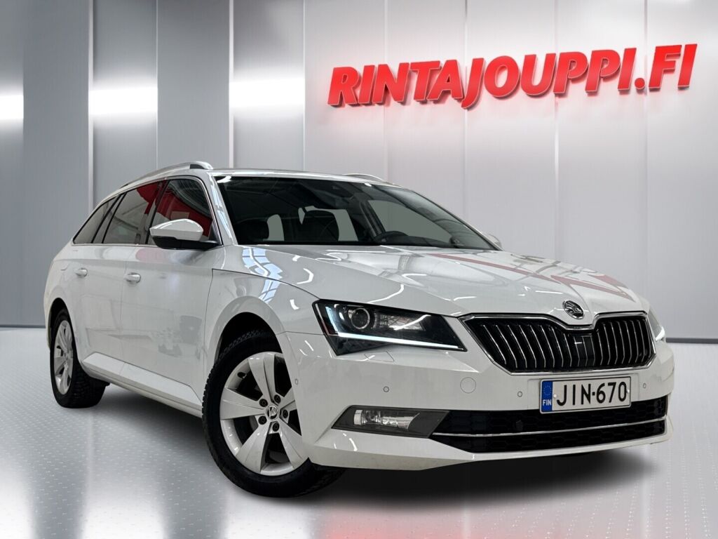 Skoda Superb 2017 Valkoinen