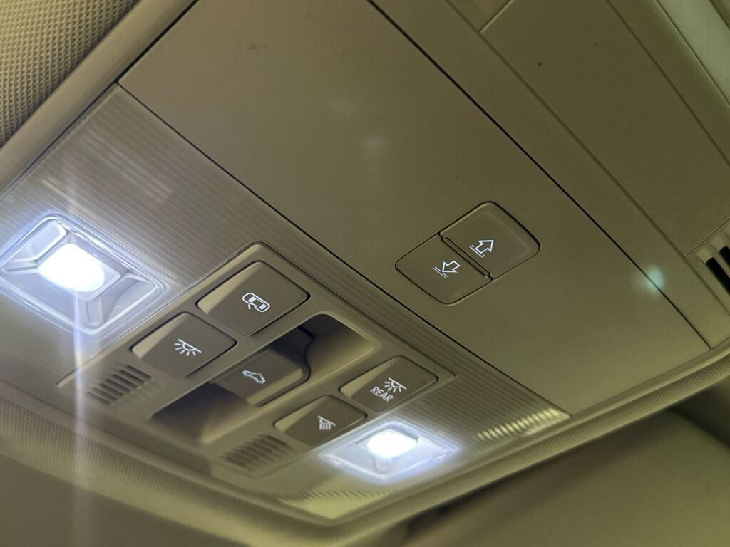 Skoda Superb 2017 Valkoinen