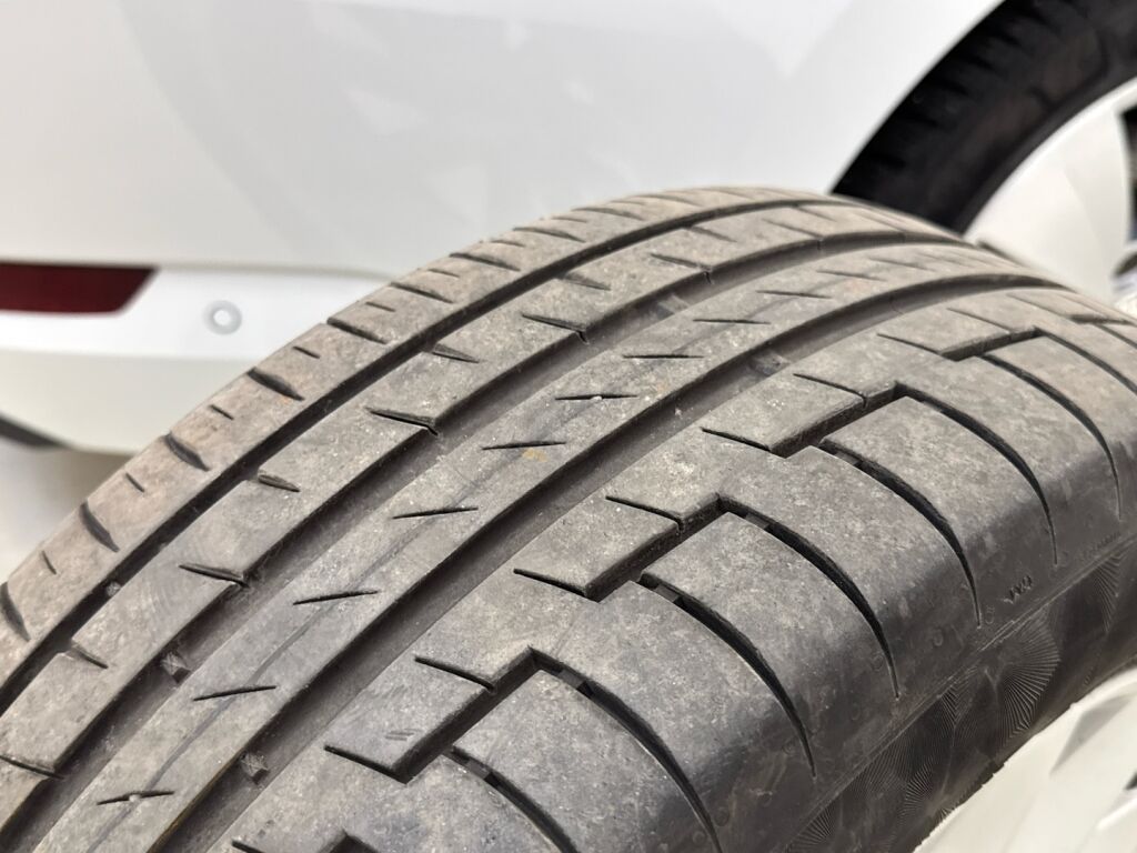 Skoda Superb 2017 Valkoinen