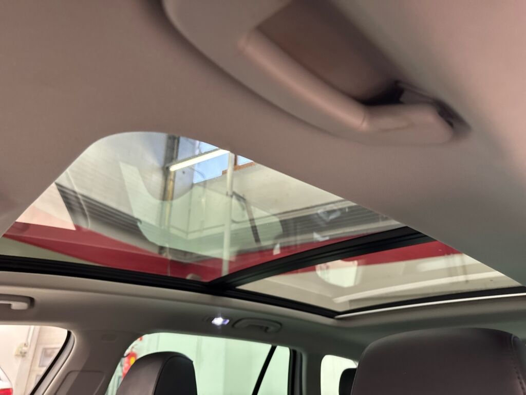 Skoda Superb 2017 Valkoinen