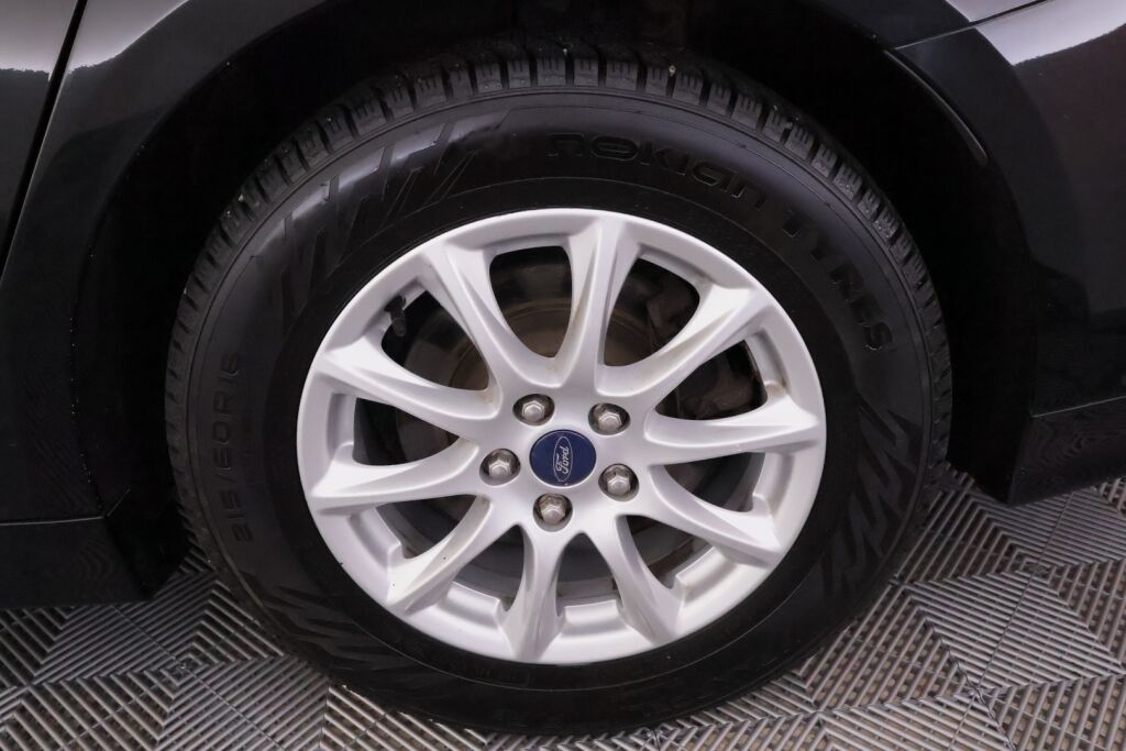 Ford Mondeo 2017 Musta