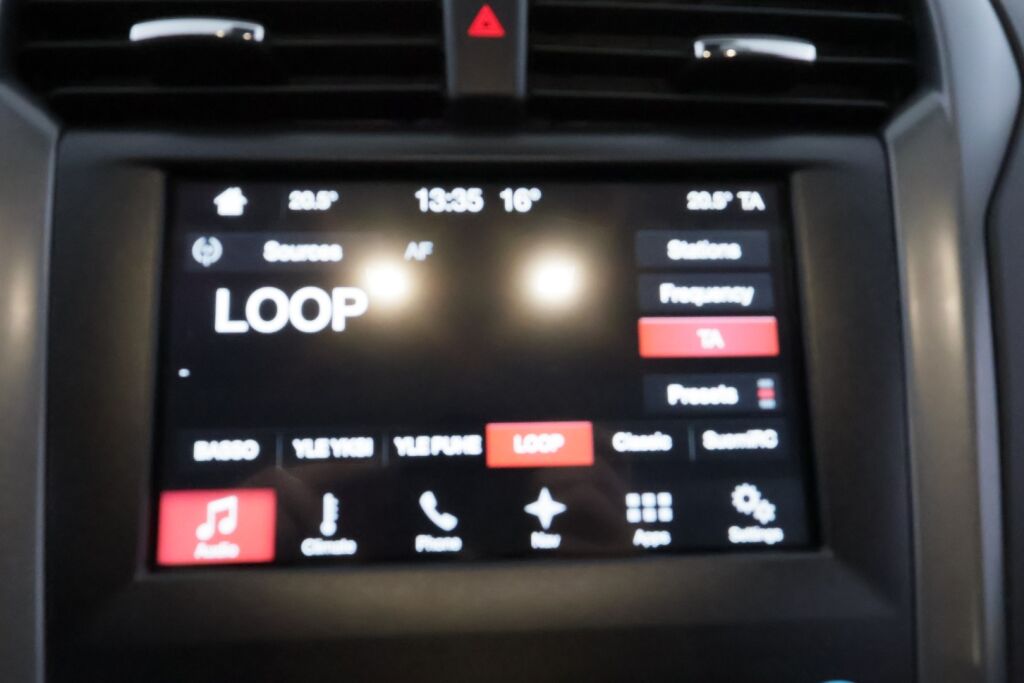 Ford Mondeo 2017 Musta