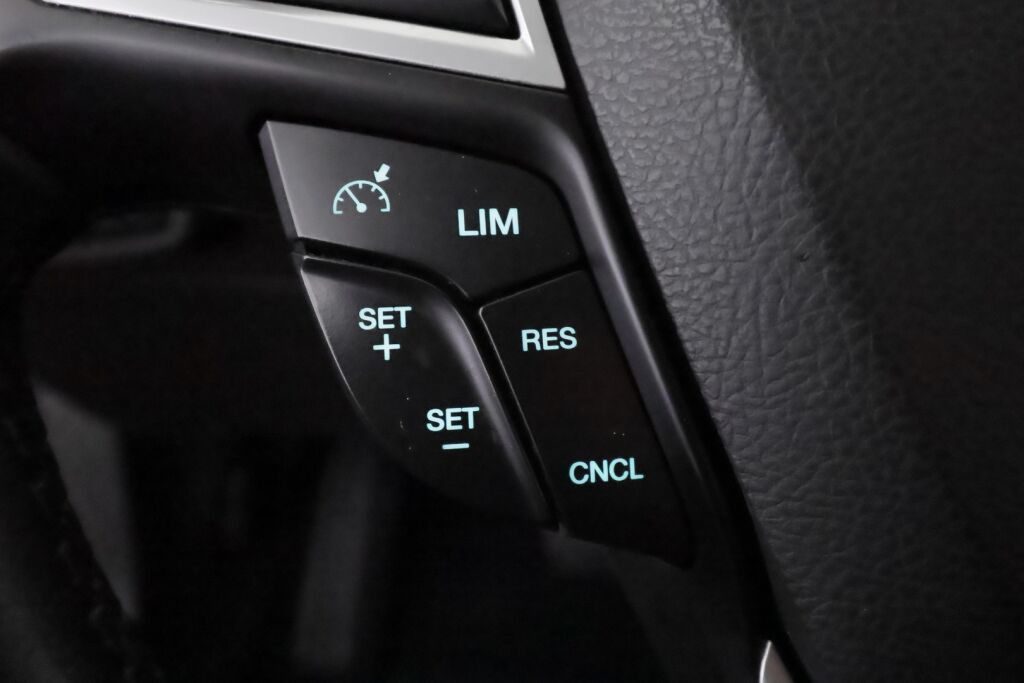 Ford Mondeo 2017 Musta