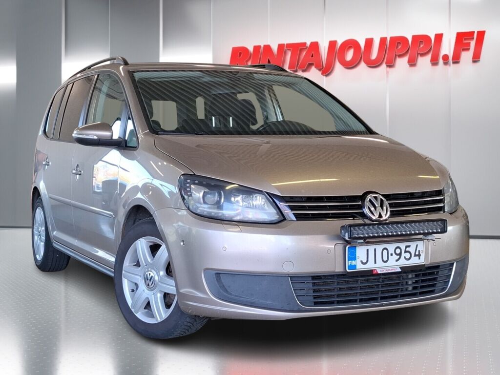 Volkswagen Touran 2011 Ruskea (beige)