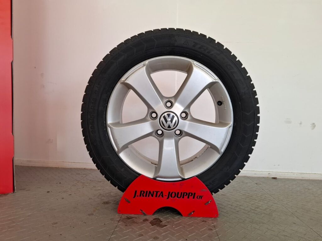 Volkswagen Touran 2011 Ruskea (beige)