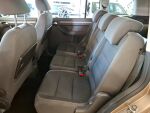 Volkswagen Touran 2011 Ruskea (beige)