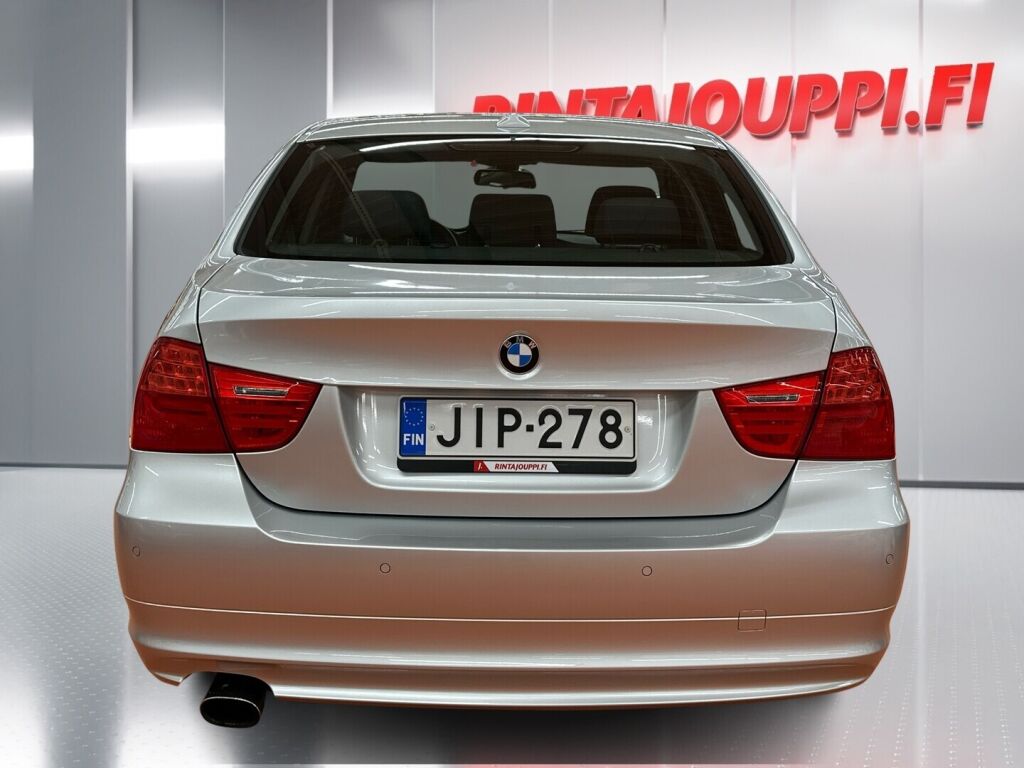 BMW 318 2011 Harmaa