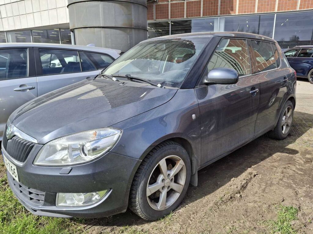 Skoda Fabia 2011 Harmaa