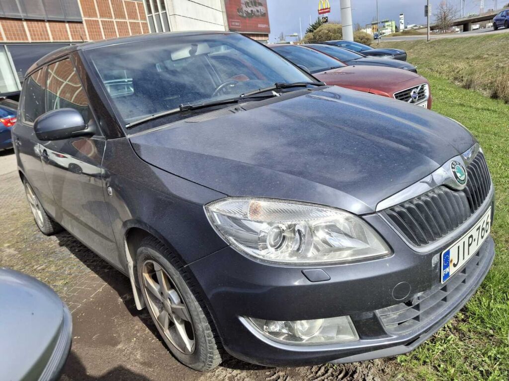 Skoda Fabia 2011 Harmaa