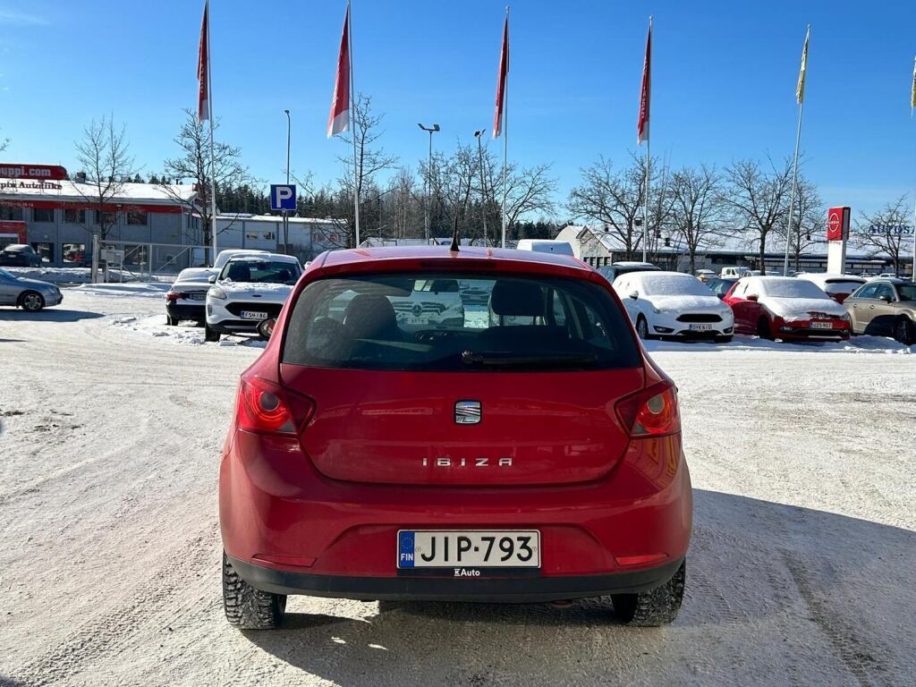Seat Ibiza 2011 Punainen