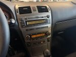 Toyota Avensis 2011 Musta
