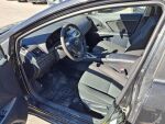 Toyota Avensis 2011 Musta