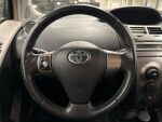 Toyota Yaris 2011 Musta