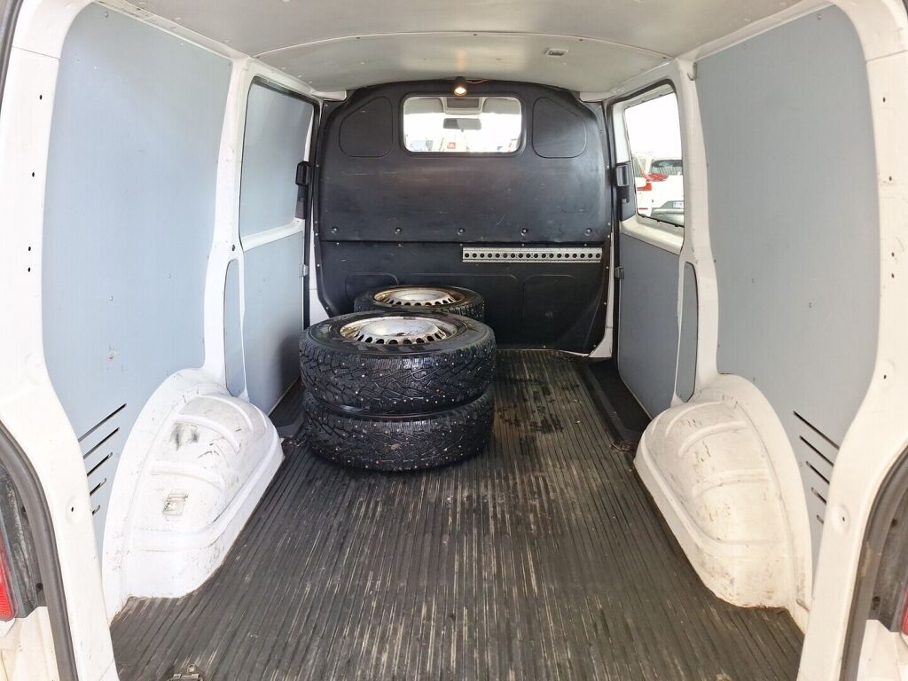 Volkswagen Transporter 2011 Valkoinen