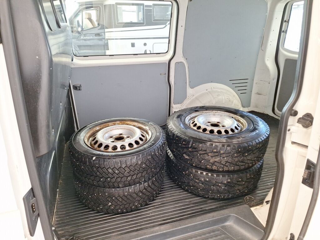 Volkswagen Transporter 2011 Valkoinen
