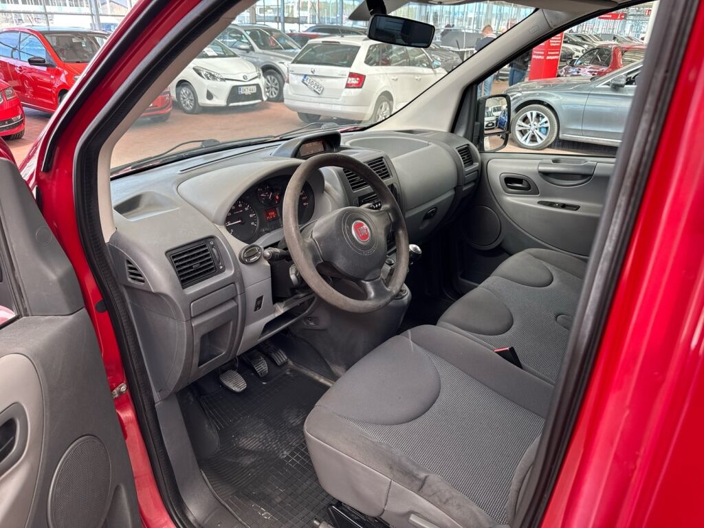 Fiat Scudo 2012 Punainen