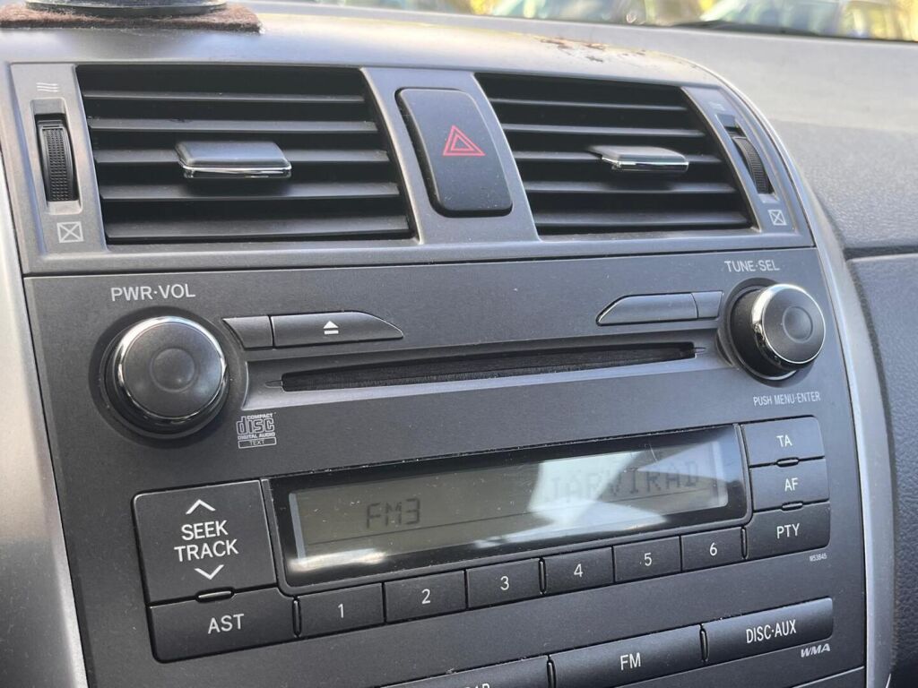 Toyota Corolla 2012 Musta