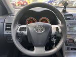 Toyota Corolla 2012 Musta