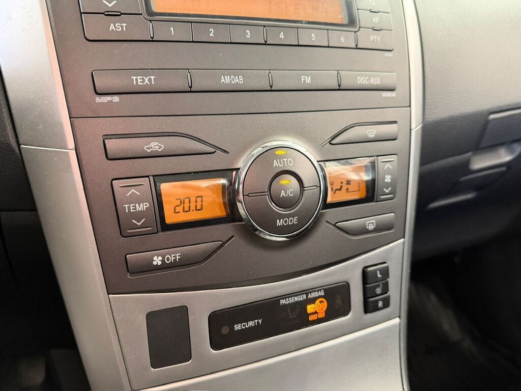 Toyota Corolla 2013 Harmaa